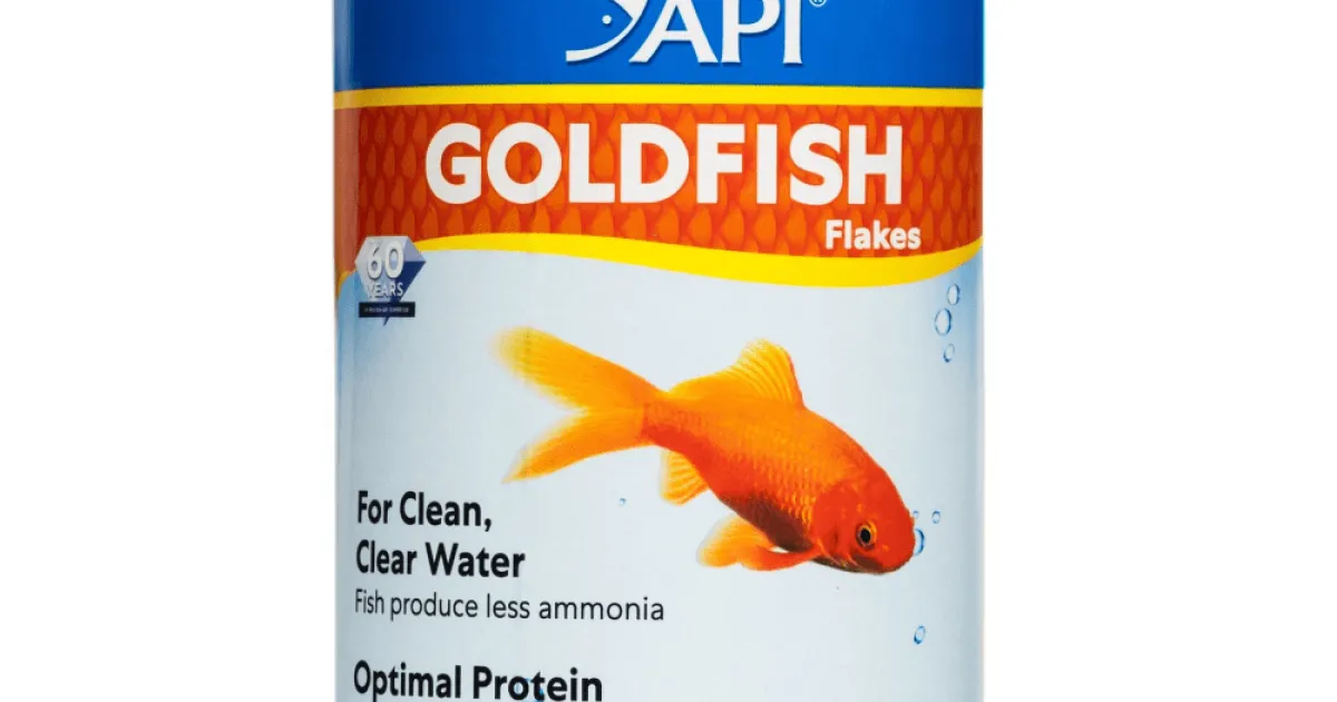 API GOLDFISH FLAKES Fish Food | API Fishcare